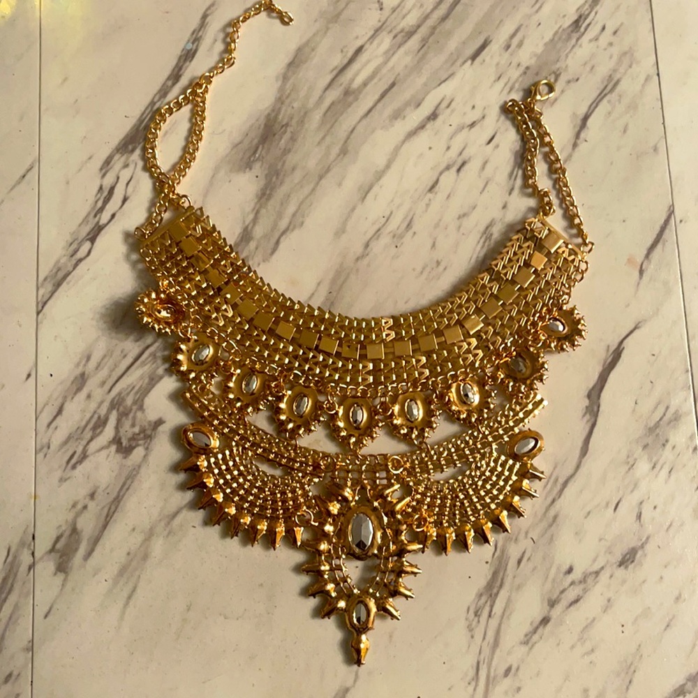 ⚜️Ladies Fancy Neck Plate ⚜️ - Picture 2 of 4